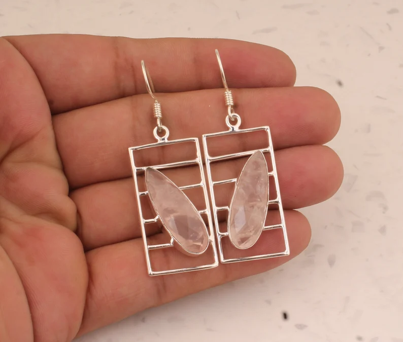 Rosenquarz Natur Sterlingsilber mit 925 gestempeltem Reinheitsgrad Tropfenohrringe für Frauen handgefertigte Birnenstein-Ohrringe Geschenke zum Muttertag
