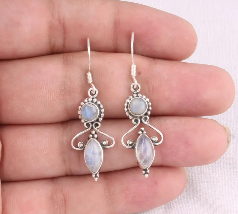 Natürlicher Regenbogen-Mondstein massiv 925 Sterling Silber handgemachter Ohrring Mondstein Alltagstauglicher Ohrring Runde Form Lünetten-Ohrringe