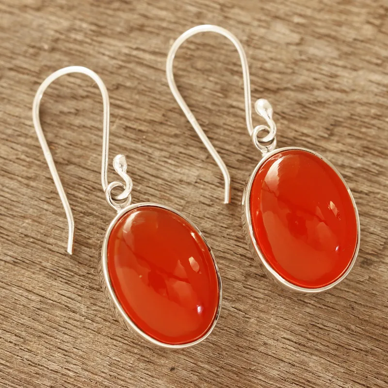 Feurige Ovale Tropfen-Ohrhänger Karneol-Ohrhänger 925 Sterling Silber Edelstein-Ohrringe August Geburtsstein Geschenk Für Sie