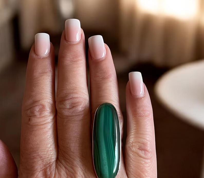 Großer Malachit Statement Ring Handgefertigt 925 Sterling Silber Edelsteinring Boho Stil Schmuck Handgemachter natürlicher Malachit Ring