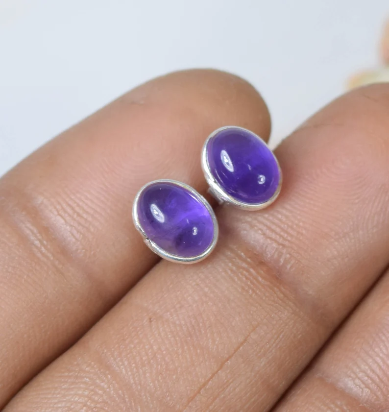 Ohrstecker aus Sterlingsilber mit lila Amethyst-Edelstein, Geburtsstein Februar, handgefertigter Schmuck, 925er Silber-Ohrstecker