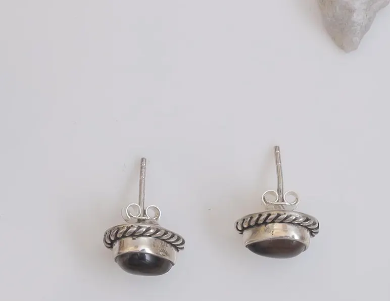 Ohrstecker aus 925er Sterlingsilber mit rauchigem Quarz in Birnenform, trendiges Geschenk für sie, minimalistischer Edelsteinschmuck für Frauen, Geschenk für sie