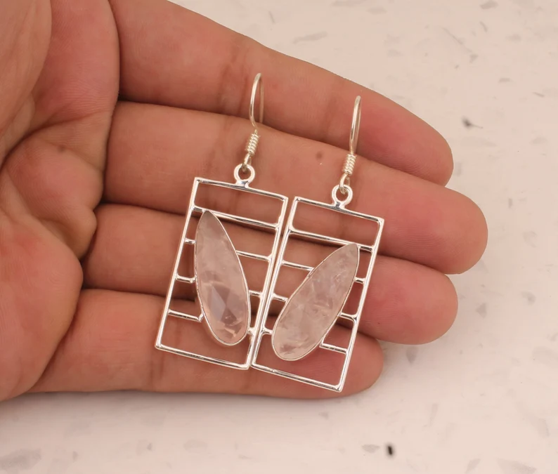 Rosenquarz Natur Sterlingsilber mit 925 gestempeltem Reinheitsgrad Tropfenohrringe für Frauen handgefertigte Birnenstein-Ohrringe Geschenke zum Muttertag