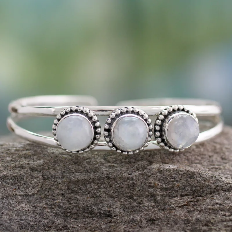 Regenbogen Mondstein Armreif 925 Sterling Silber Charmante Schmuckstücke Geburtstagsgeschenk für Mädchen Valentinstag Geschenk für Sie Boho Schmuck