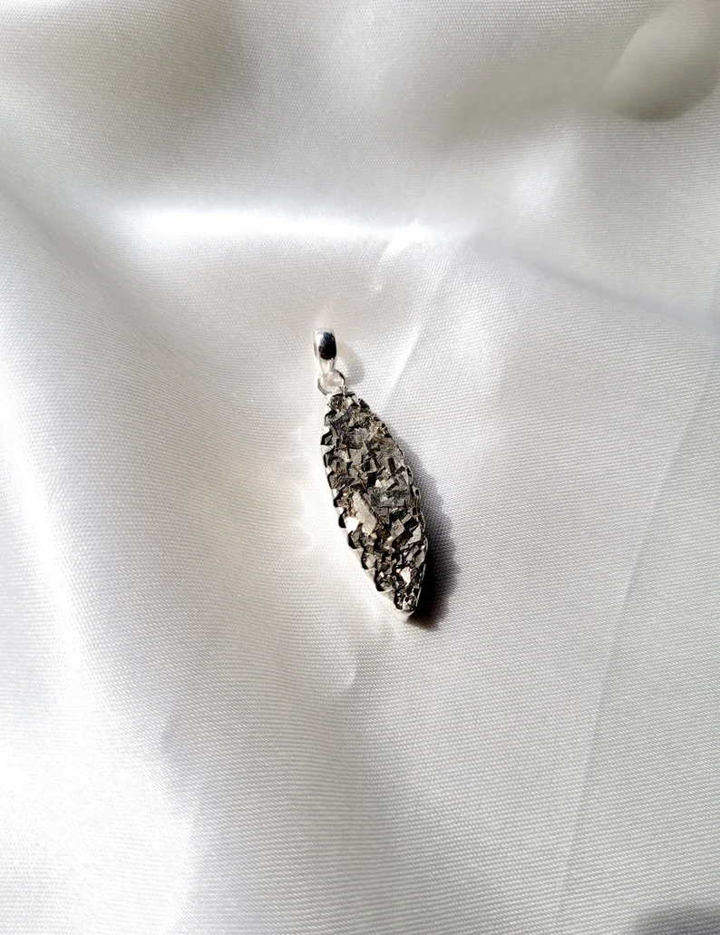 Echter Pyrit Handgefertigter Anhänger Natürlicher Edelstein 925 Sterling Silber Anhänger Marquise Design Boho Anhänger Schmuck