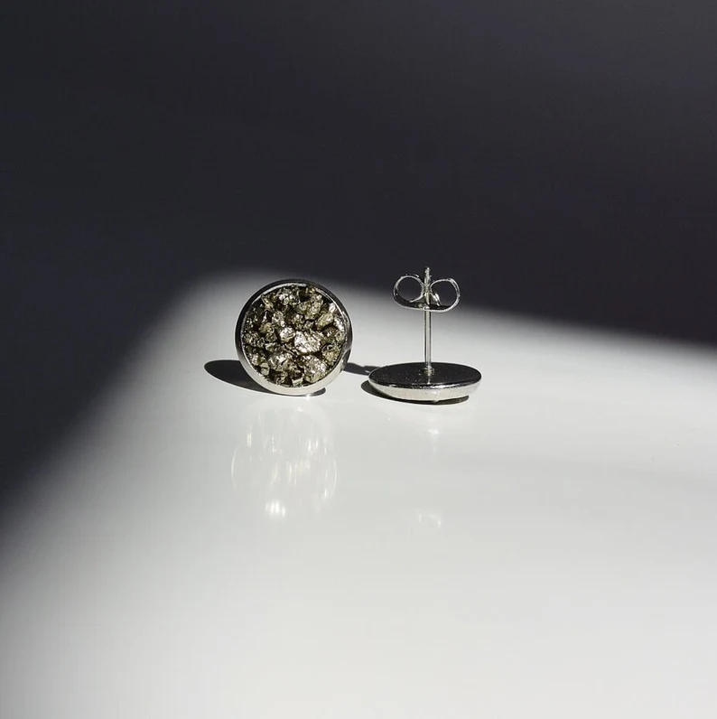 Ohrstecker aus rohem Pyritstein Handgemachter böhmischer Schmuck 925 Sterling Silber Geburtstagsgeschenk für sie