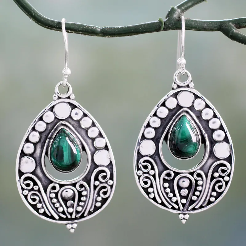 Klassisches Design aus 925er Sterlingsilber und Malachit, Hängeohrringe, Boho zierliche Ohrringe, handgefertigter Schmuck als Geschenk für Sie & Ehefrau
