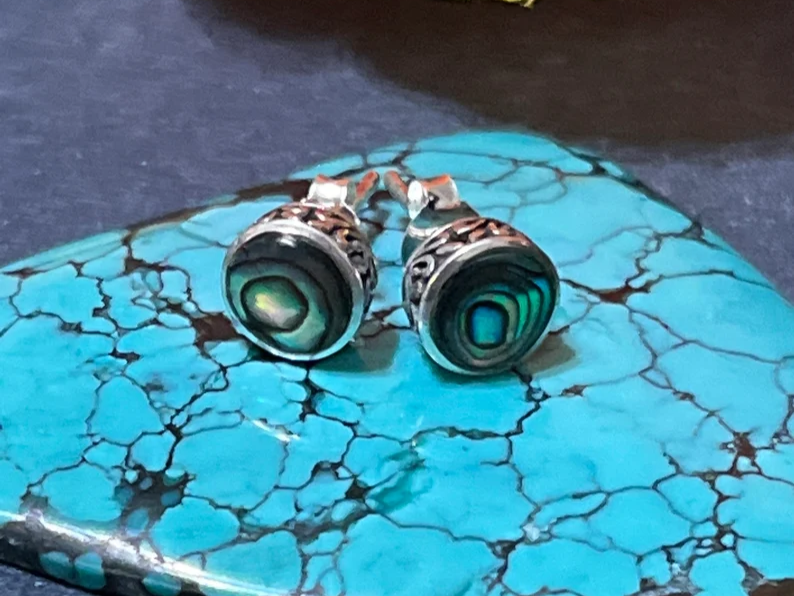 Abalone-Muschel-Ohrstecker Abalone-Muschel-Ohrringe Ohrstecker Muschel Abalone Zierlicher Abalone-Ohrring Böhmischer Schmuck Geschenk für Sie & Mama