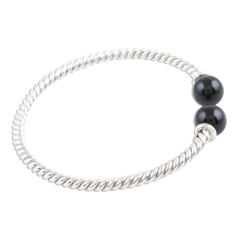 Armreif aus Sterlingsilber und schwarzem Onyx, Bohemian Schmuck, Charm Schmuck, Valentinstagsgeschenk für Sie