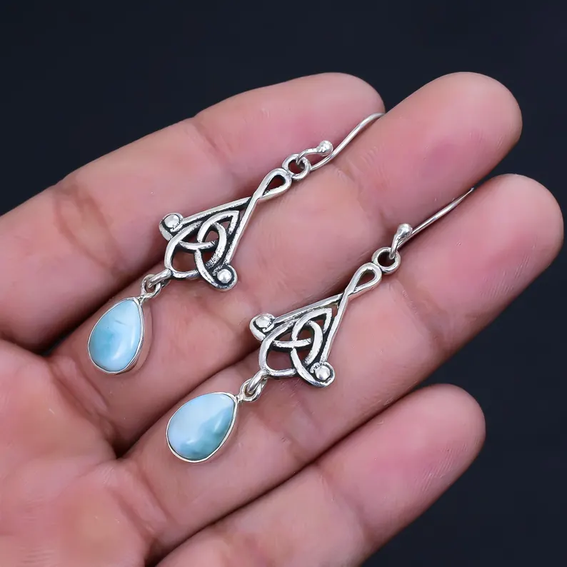 Natürliche Larimar Designer-Silberohrringe Geschenk für Frauen Handgemachte Silberohrringe 925 Sterling Silber Ohrringe Geschenk für Mädchen