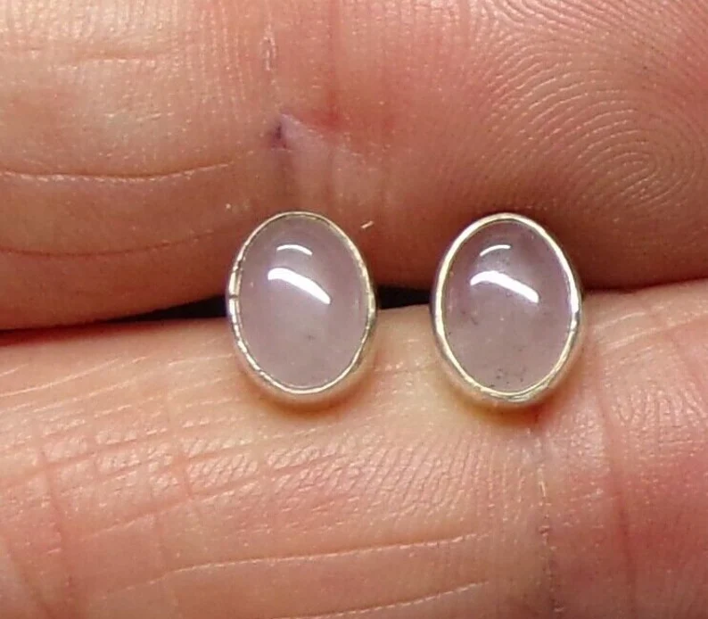 Handgefertigte ovale Rosenquarz 925 Sterling Silber Edelstein elegante Ohrstecker Naturstein Geschenk zum Geburtstag Geschenk für Sie