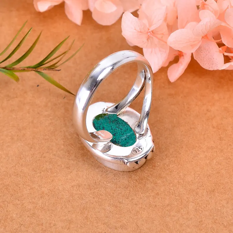 Malachit-Ring, handgefertigter Schmuck aus 925er Sterlingsilber mit gestempeltem Malachit und natürlichem ovalem Malachit-Edelstein