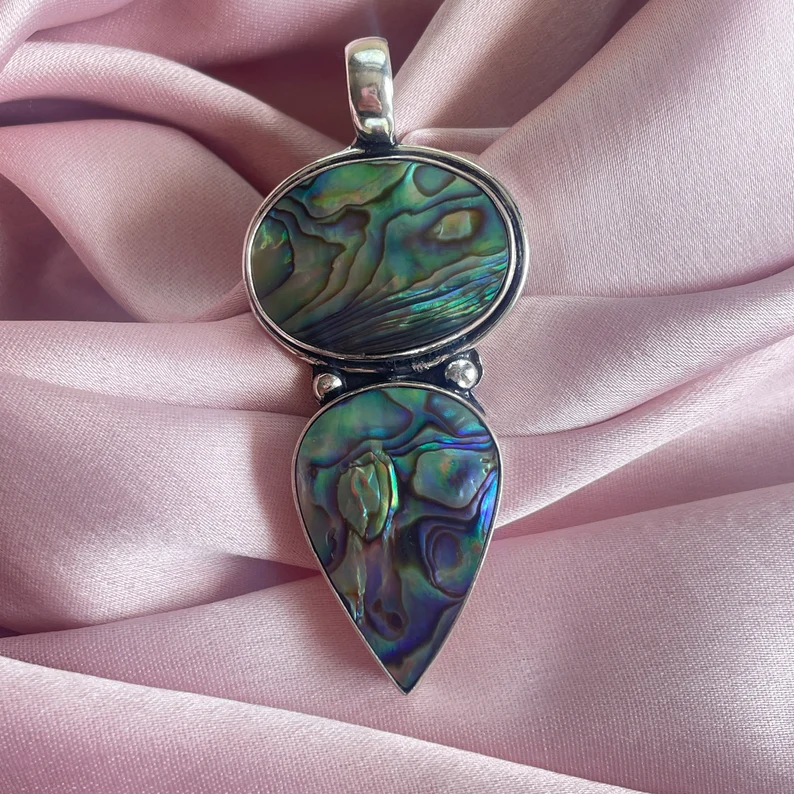 Abalone-Muschel-Anhänger mit Silberkette Halskette 925 Sterling Silber Anhänger Halskette Großer Edelsteinanhänger Handgemachter Edelsteinschmuck