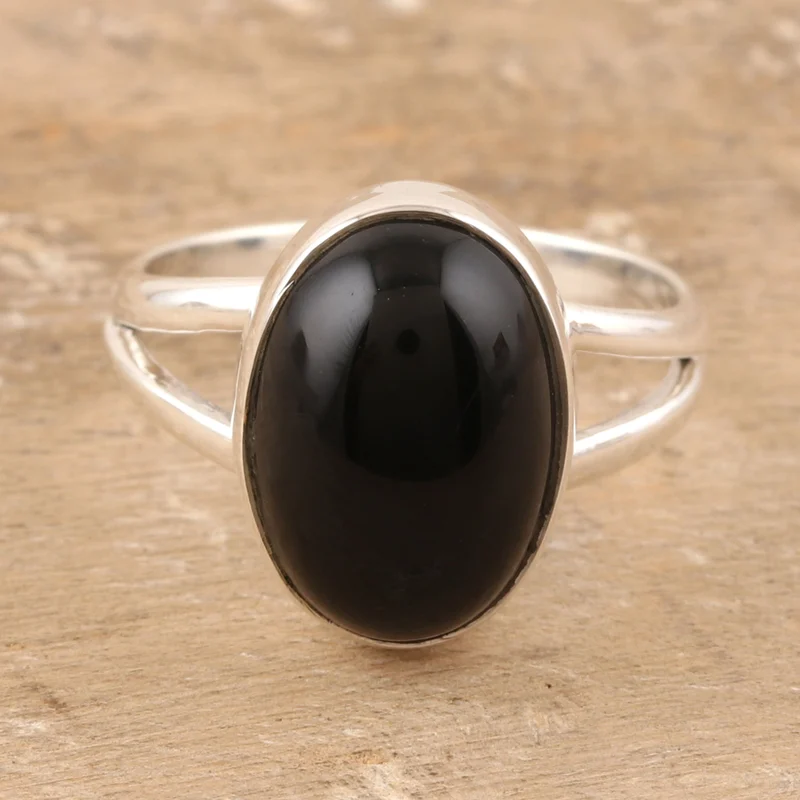 Zwarte Onyx en Sterling Zilveren Ring met Eén Steen Statement Ring Handgemaakte Ring Vrouwen Zilveren Ring Cadeau voor Haar