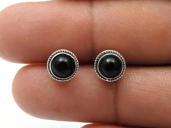 Ohrstecker aus schwarzem Onyx, Ohrstecker aus 925er Sterlingsilber, Onyx-Ohrringe, Geschenk für sie, handgefertigter Bohemian-Schmuck
