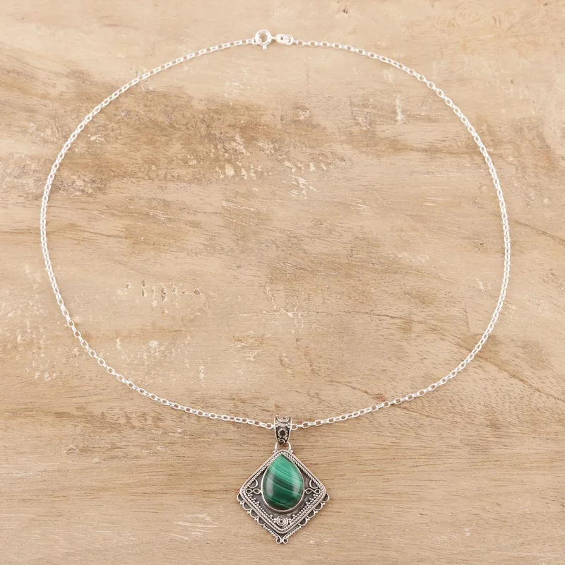 Green Kite 925 Sterling Silber und Malachit Anhänger Halskette Handgemachter böhmischer Schmuck Geschenk für Mama & sie Valentinstagsgeschenk