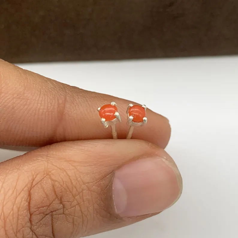 Karneol Ohrstecker Minimalistische orange Ohrringe 925 Sterling Silber Ohrringe Fröhliches Geschenk für Sie Alltags-Ohrstecker August Geburtstagsgeschenk