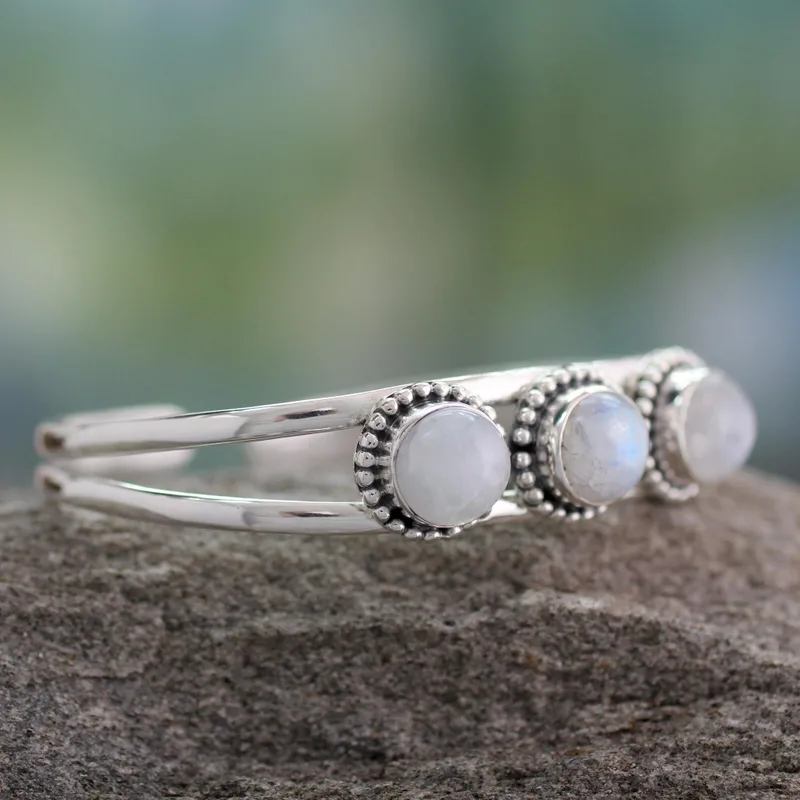Regenbogen Mondstein Armreif 925 Sterling Silber Charmante Schmuckstücke Geburtstagsgeschenk für Mädchen Valentinstag Geschenk für Sie Boho Schmuck