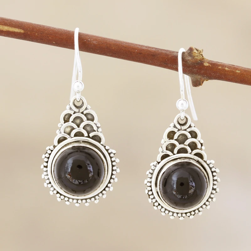 Ohrringe aus schwarzem Onyx, gefasst in 925er Sterlingsilber, handgefertigte Damenohrringe, Geschenke für Mutter und ihre Bohemian-Schmuck