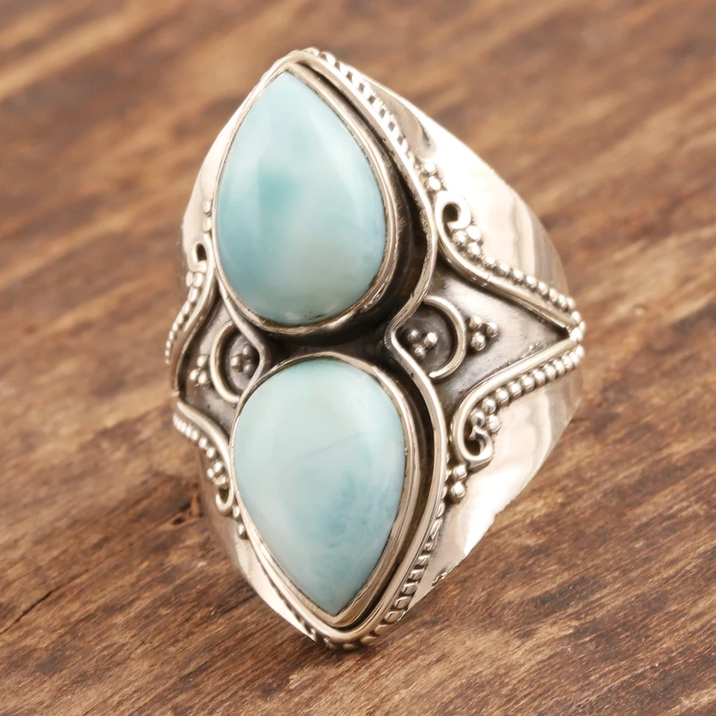 Handgefertigter Larimar und Sterling Silber Cocktailring Zarter Ring Edelsteinring Damenring Geschenk für Sie