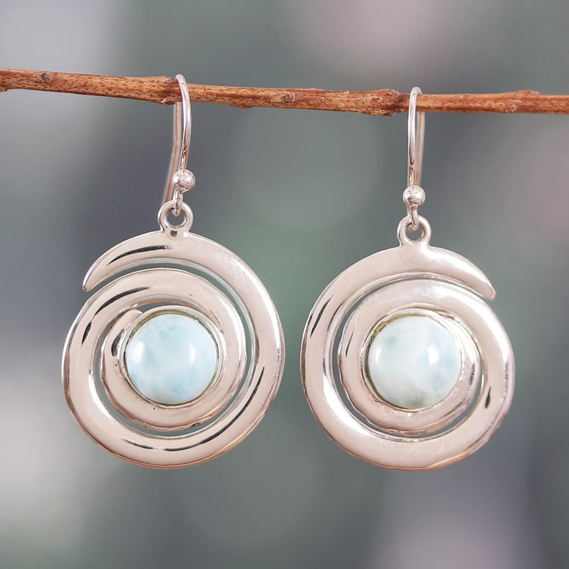 Ohrringe aus Sterlingsilber und natürlichem Larimar-Cabochon, 925er Massivsilber, Edelsteinohrringe, handgefertigt, Boho-Ohrringe, Geschenk für Sie