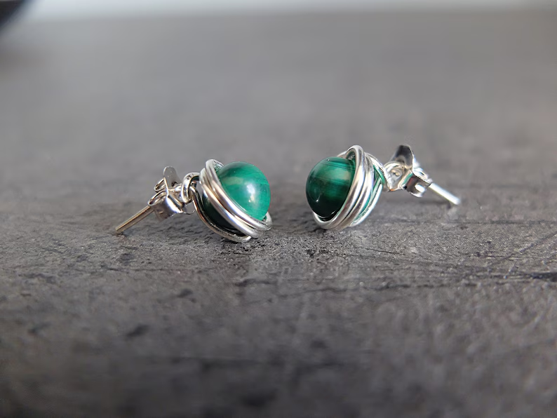 925er Sterlingsilber, neues Design, Malachit-Edelstein-Ohrstecker, Designer-Ohrstecker, Geburtsstein für den Monat April, handgefertigter Schmuck, Geschenk für sie