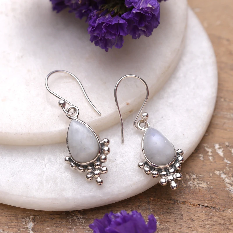 Silberohrringe Regenbogen-Mondstein-Ohrringe 925 Sterling Silber Ohrringe Handgemachte Birnen-Edelstein-Ohrringe Geschenk für Sie Böhmischer Schmuck Geburtstagsgeschenk