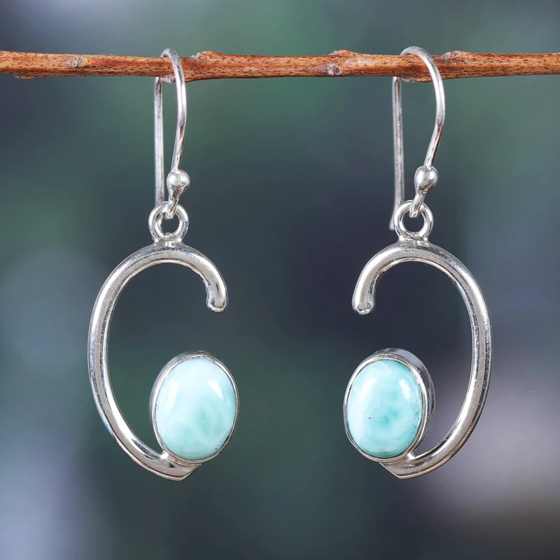 Halbmond Ohrhänger mit natürlichen Larimar Steinen 925 Sterling Silber Edelstein Ohrringe Handgemachte Boho Ohrringe Geschenk für Sie