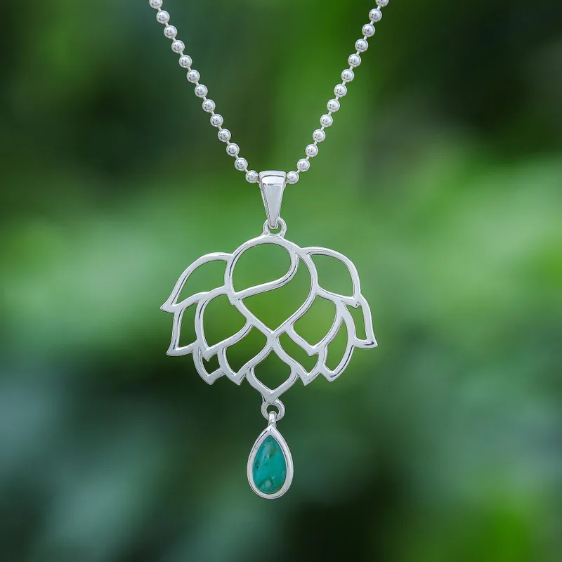Chakra Bloom Türkis und Sterlingsilber Anhänger Halskette Zarte Kette Perfektes Muttertagsgeschenk Boho Schmuck