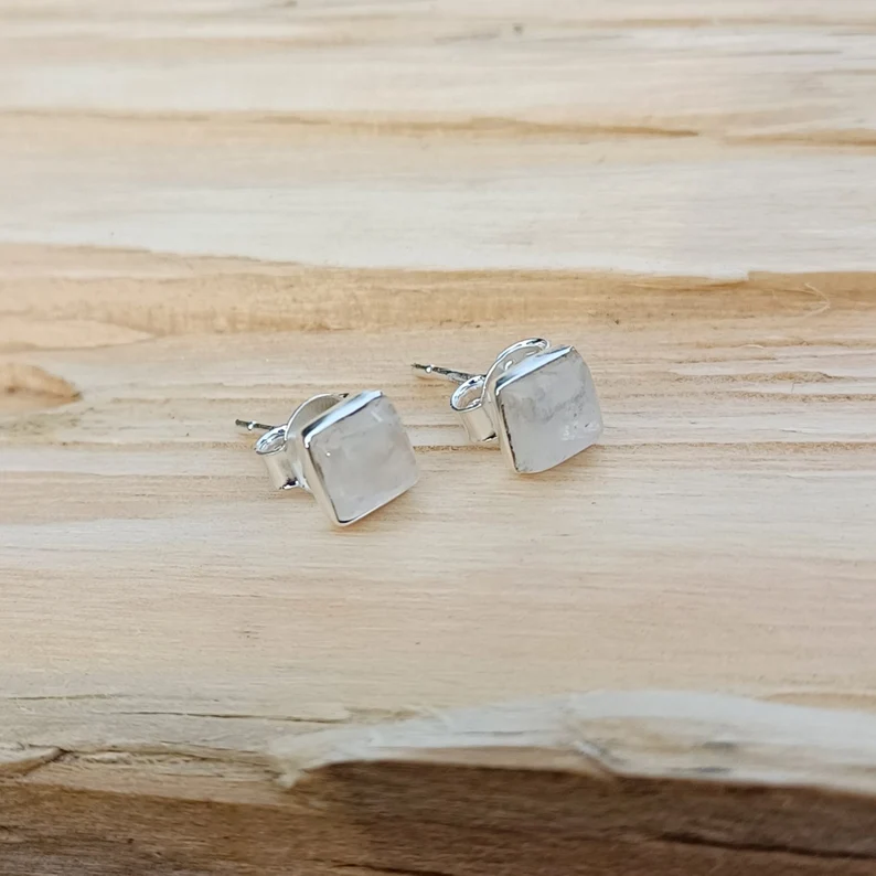 Ohrstecker aus Sterlingsilber mit quadratischem Mondstein, Edelstein-Ohrstecker für Damen, blaue Mondstein-Ohrstecker für Sie, Geschenk für Sie