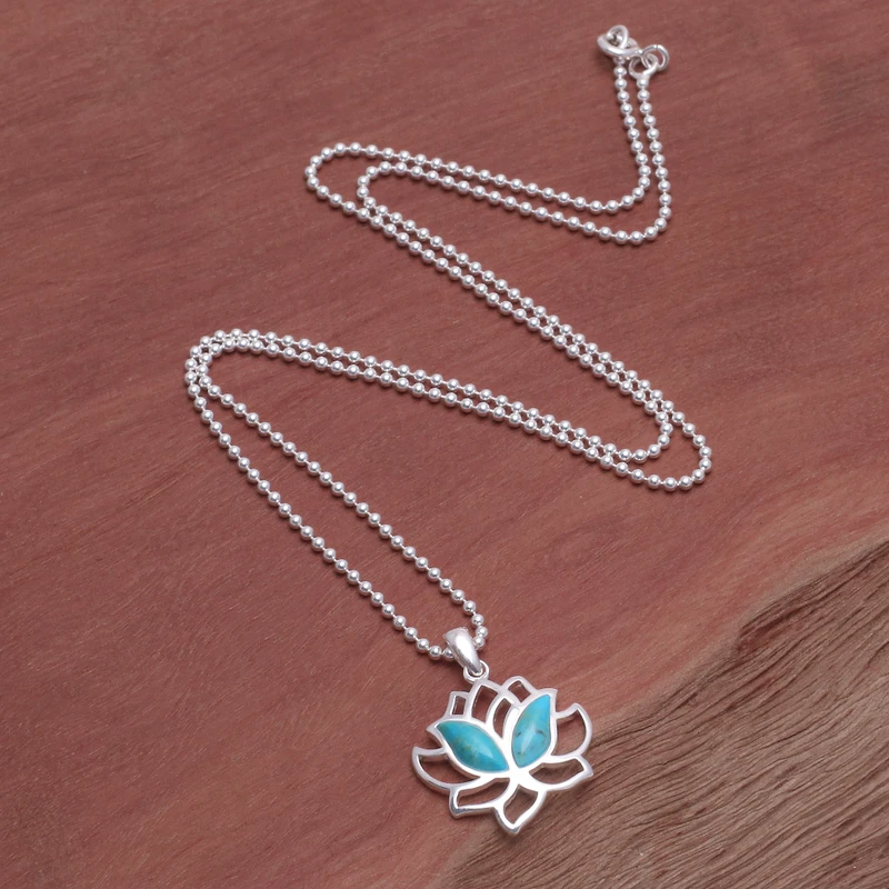 Natürlicher Türkis und 925er Sterling Silber Lotus-Halskette Zarte Halskette Perfektes Muttertagsgeschenk Böhmischer Schmuck