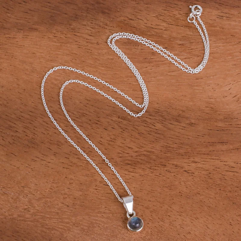Kleine Maan Labradoriet en Sterling Zilveren Hanger Ketting Hanger Ketting Sierlijke Labradoriet Sieraden Cadeau Voor Haar
