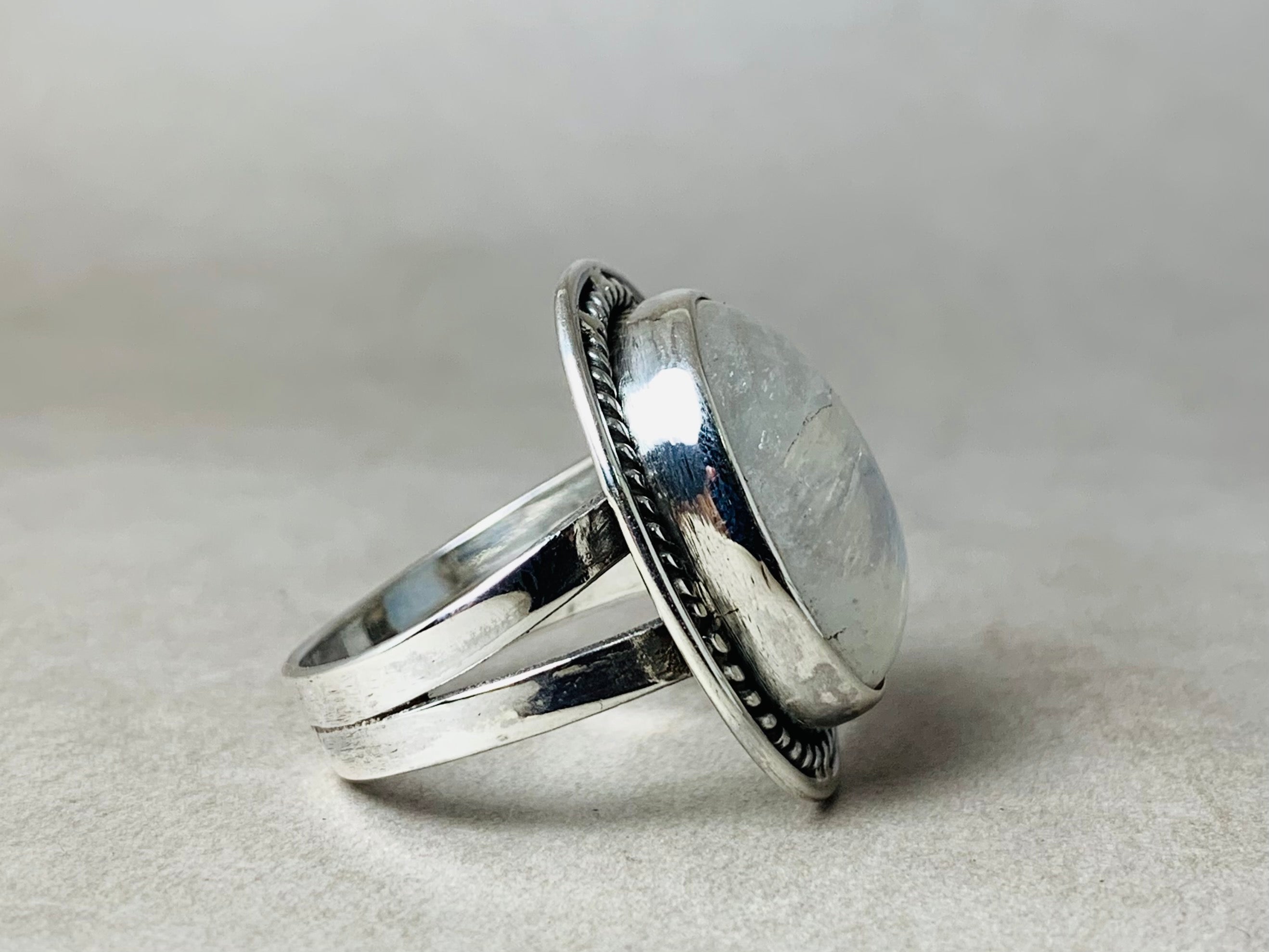 Regenbogenmondstein Ring 925 Silber Ring Edelstein Ring Juni Geburtsstein Ring für Frauen