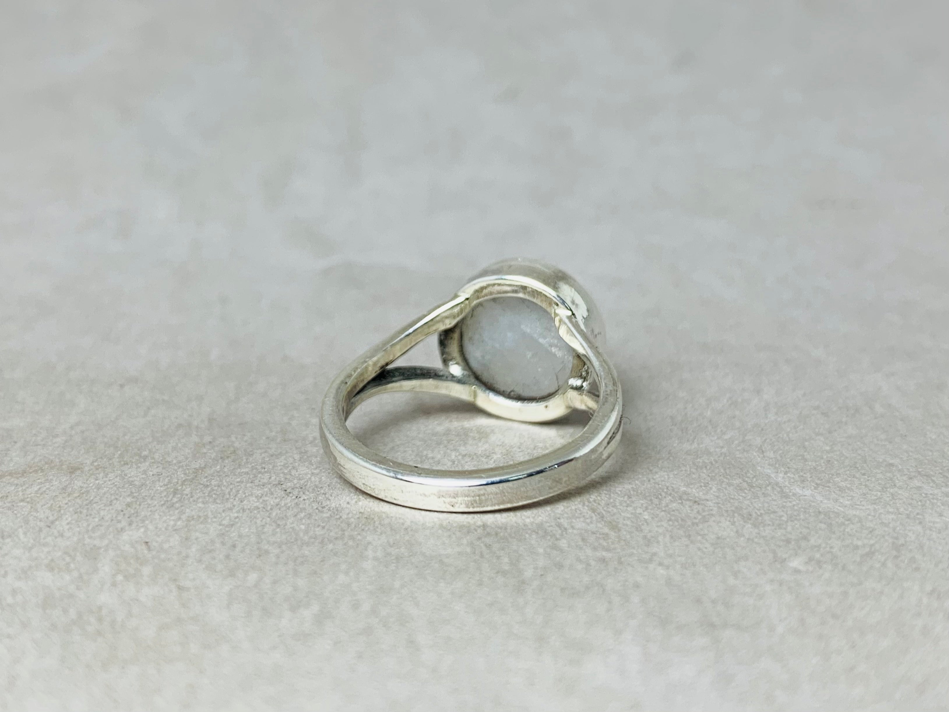 Regenbogen-Mondstein-Ring 925 Silber Ring Edelsteinring Juni Geburtssteinring für Frauen Alltagsring