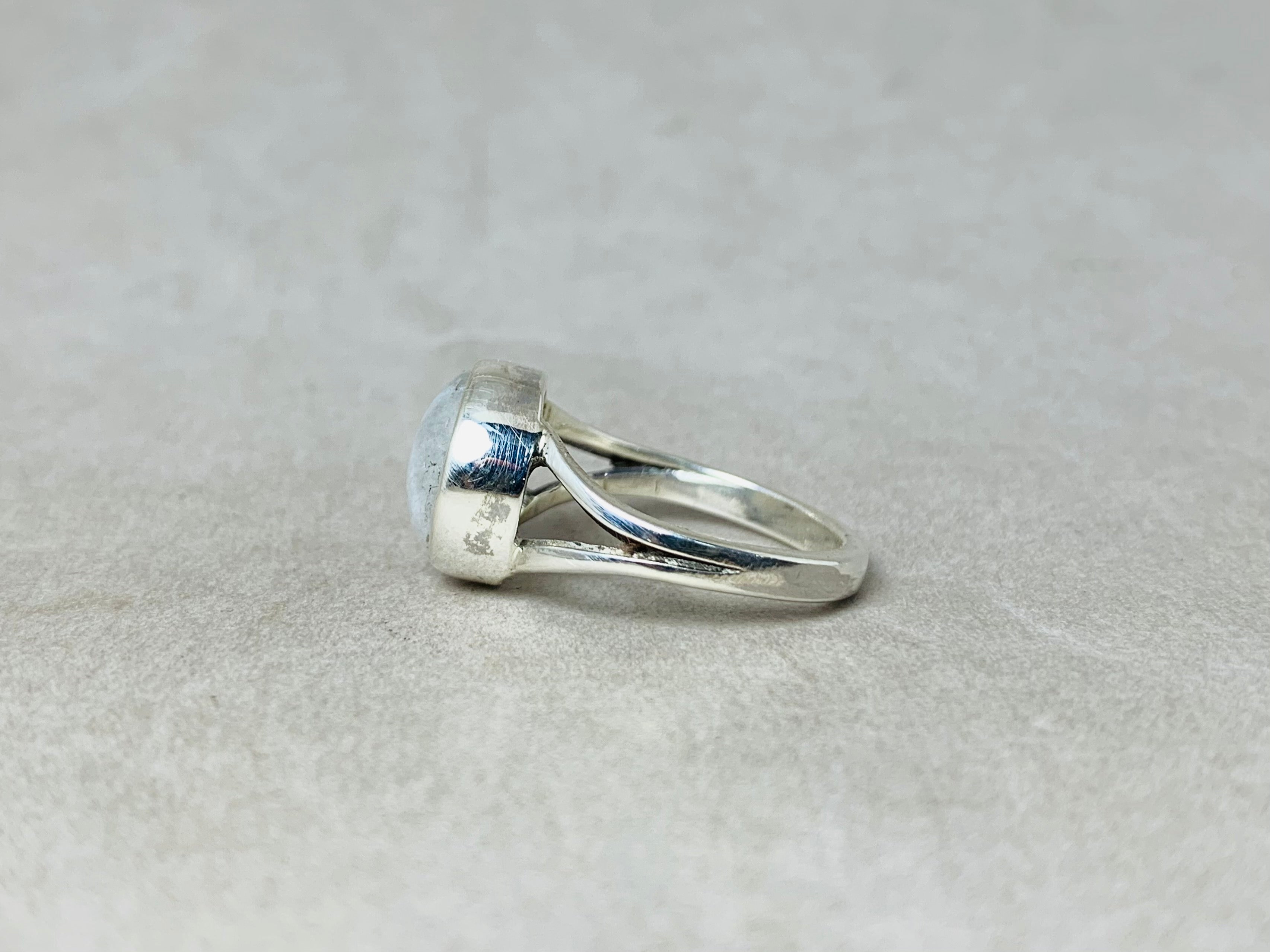 Regenbogen-Mondstein-Ring 925 Silber Ring Edelsteinring Juni Geburtssteinring für Frauen Alltagsring