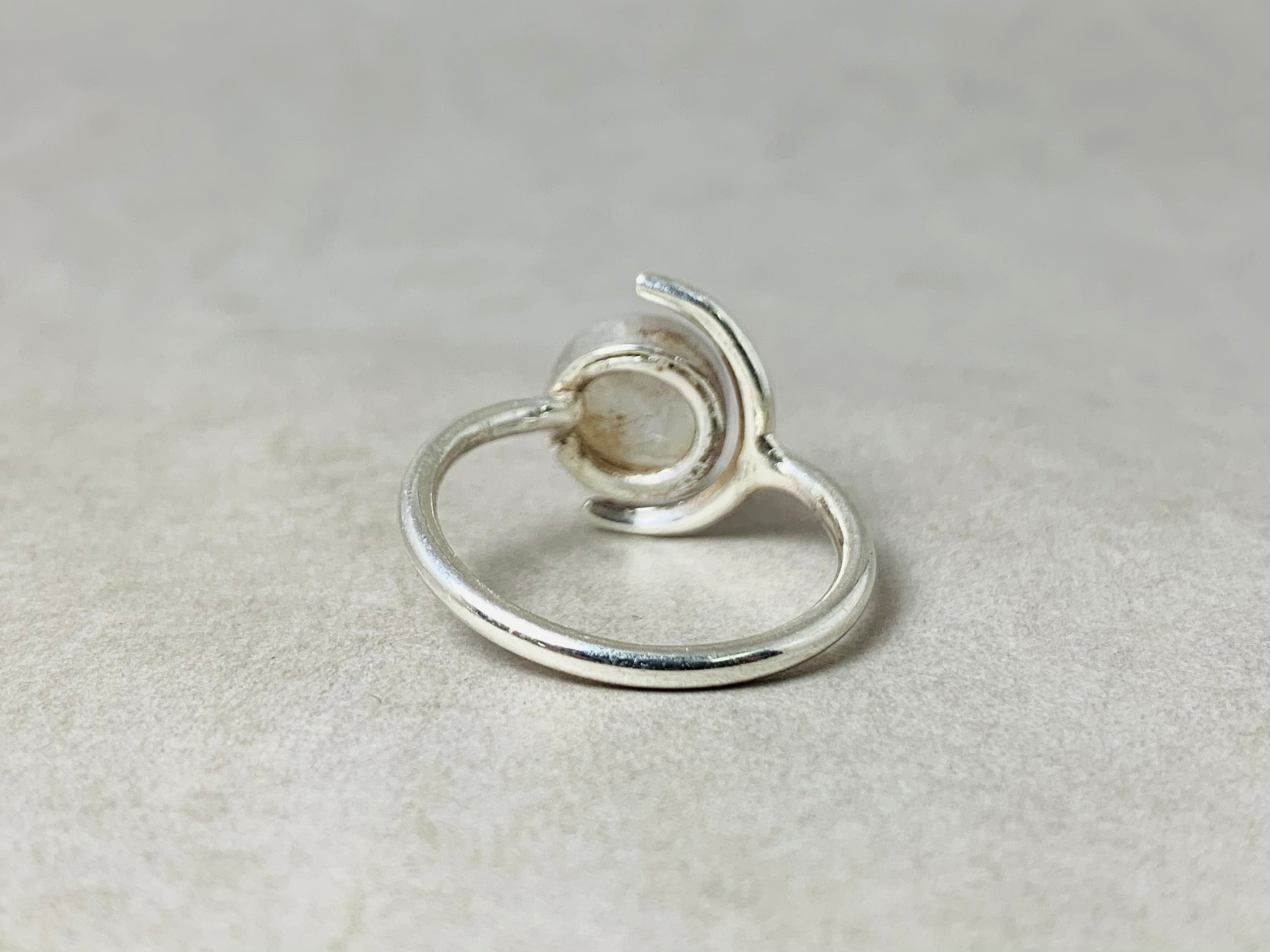 Regenbogen-Mondstein-Ring 925 Silberring Mondring Damenring Verstellbarer Ring Stapelring Geschenk für Sie