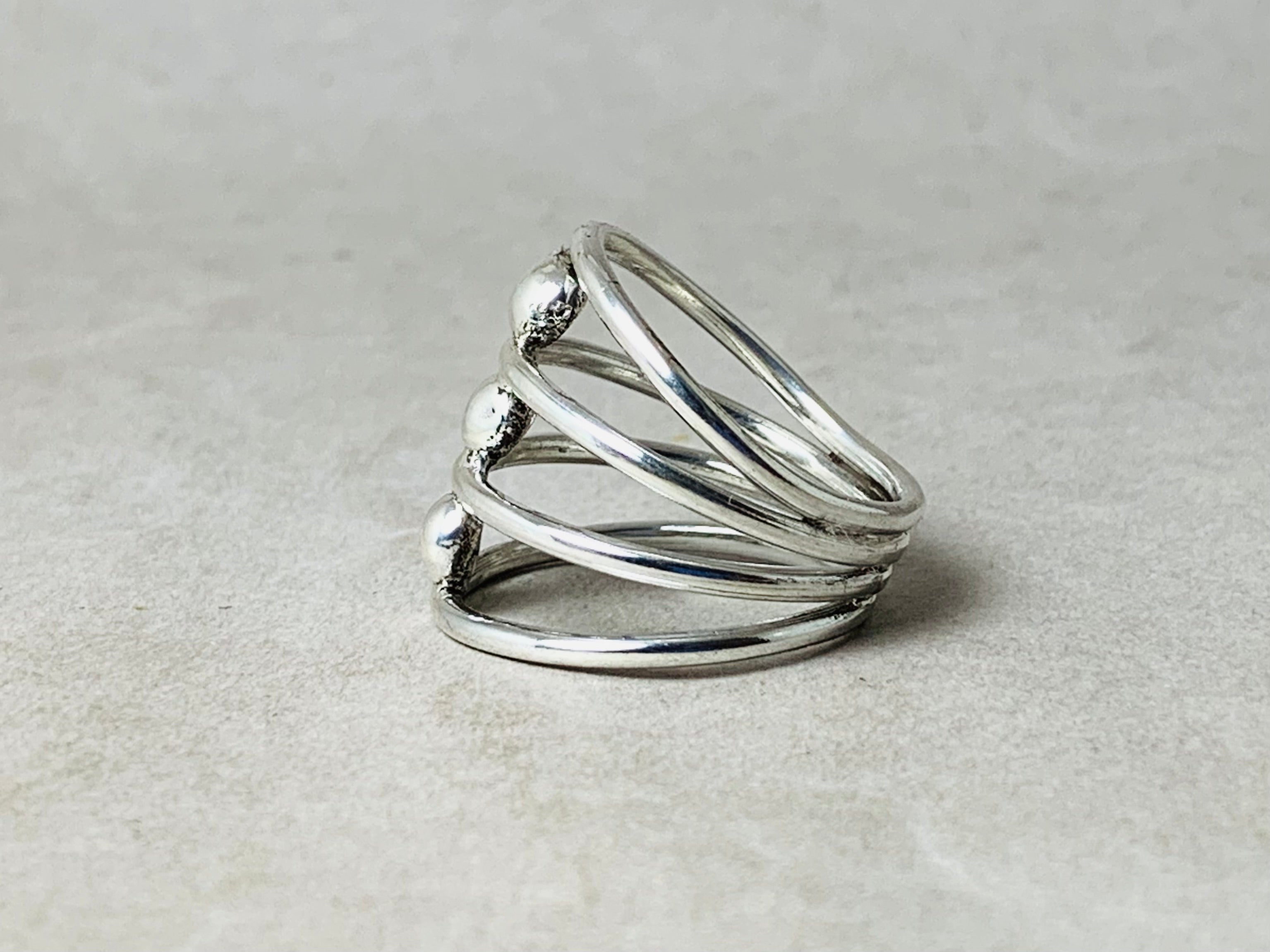 Dreifach-Bandring Gepunkteter Ring Silberner Bandring 925er Silberring Statement Handmade Ring