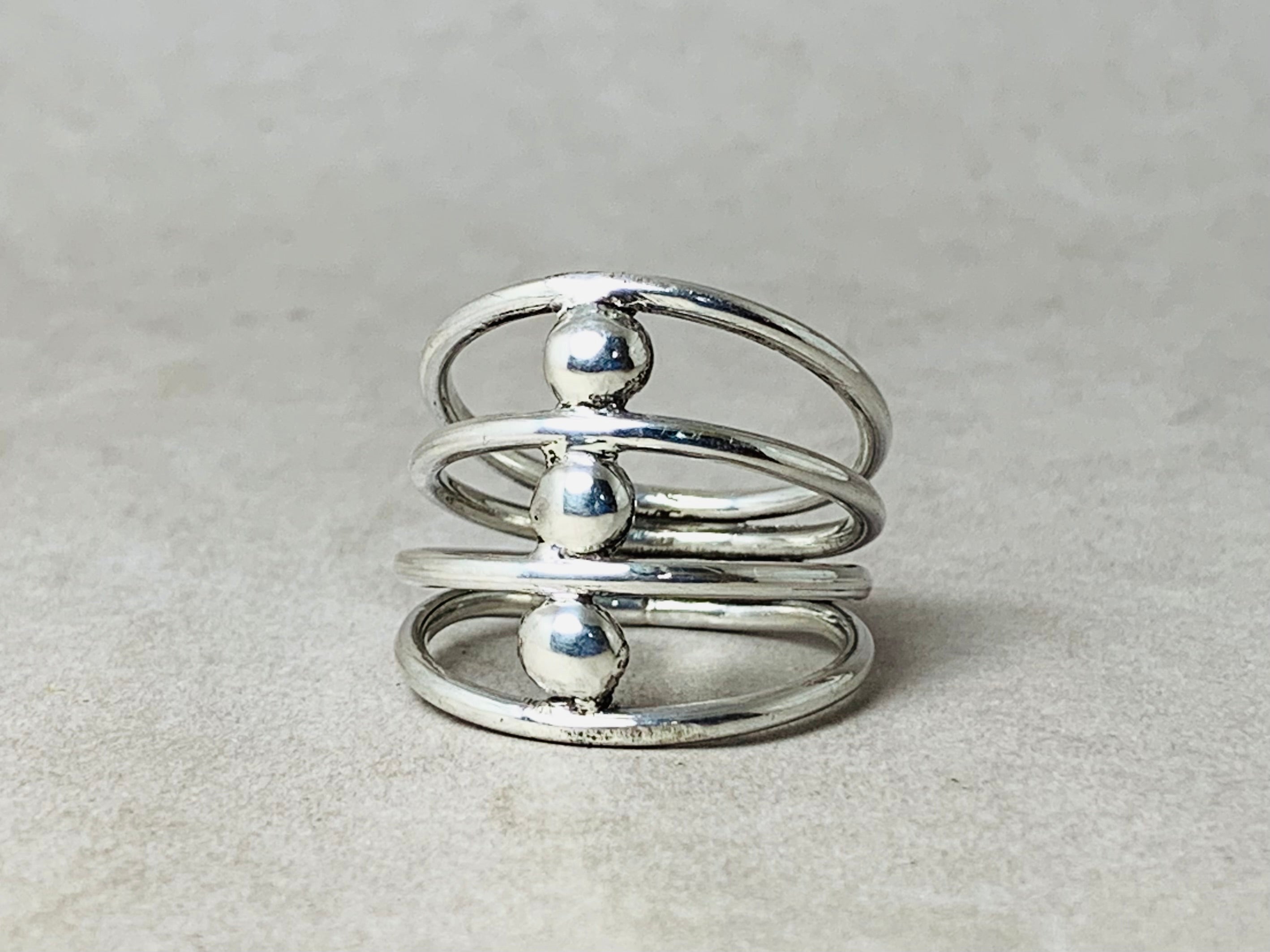 Dreifach-Bandring Gepunkteter Ring Silberner Bandring 925er Silberring Statement Handmade Ring