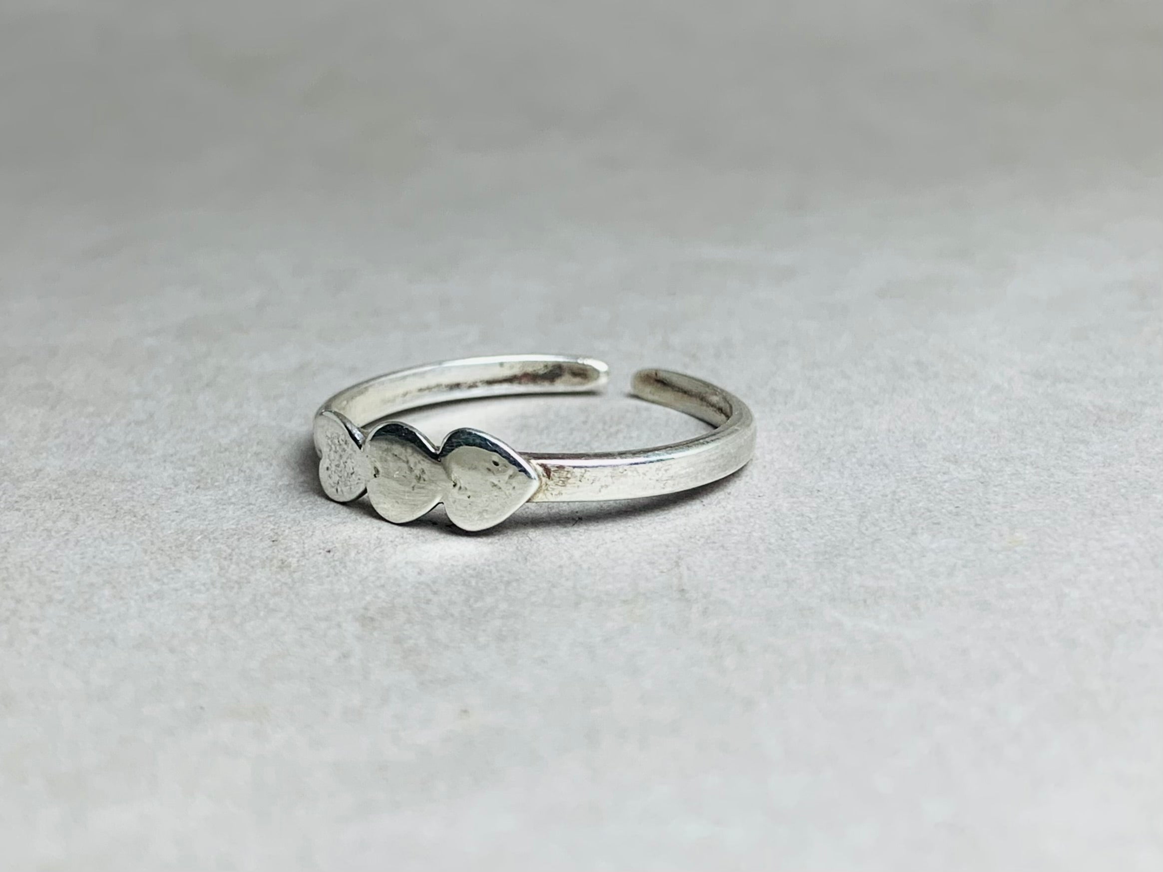 Kleiner Herzring 925 Sterling Silber Ring Minimalistischer Stapelring Zarter Ring Geschenk für Frauen Verlobungsring Liebesring