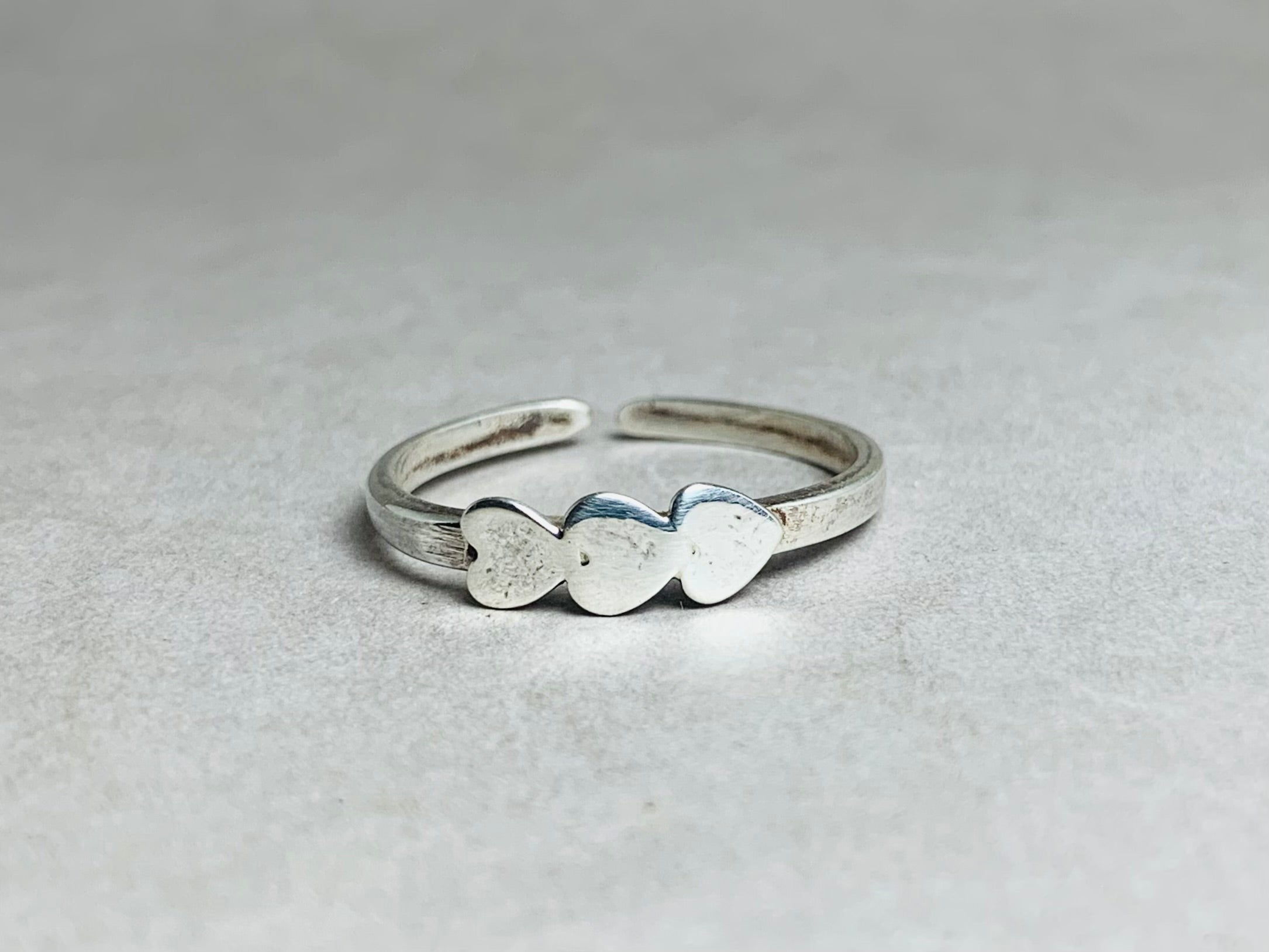 Kleiner Herzring 925 Sterling Silber Ring Minimalistischer Stapelring Zarter Ring Geschenk für Frauen Verlobungsring Liebesring