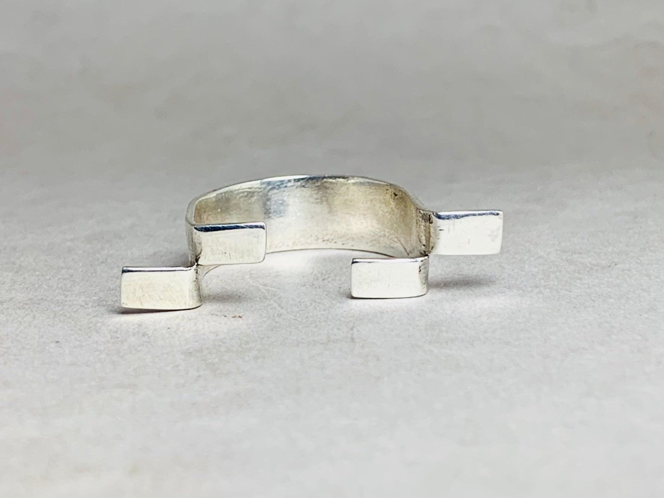 Offener Bandring 925 Silberring Handgemachter moderner Ring Einfacher Alltagsring Zwei-Stäbe-Ring Einzigartiger Ring