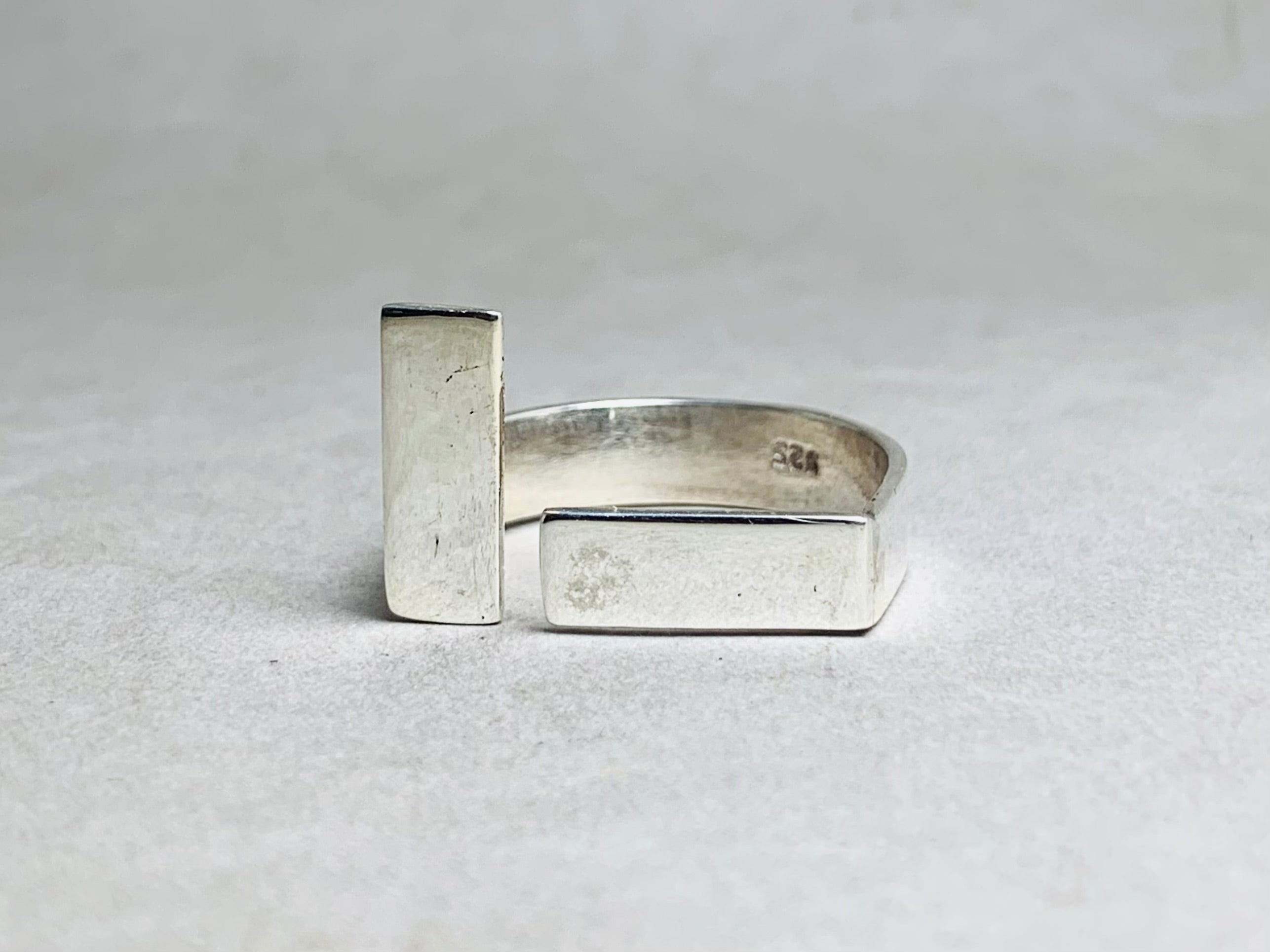 Bar Ring 925er Sterling Silber Ring Handgefertigter Statement Ring Eleganter Design Ring Doppelter Bar Ring Verstellbar