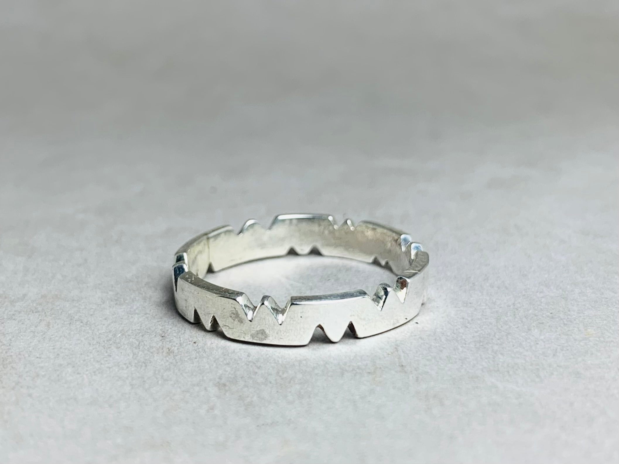 Bandring 925er Silberring Wellenring Zickzackring Handgefertigter Unikat Silberring Kronenring Geschenkideen