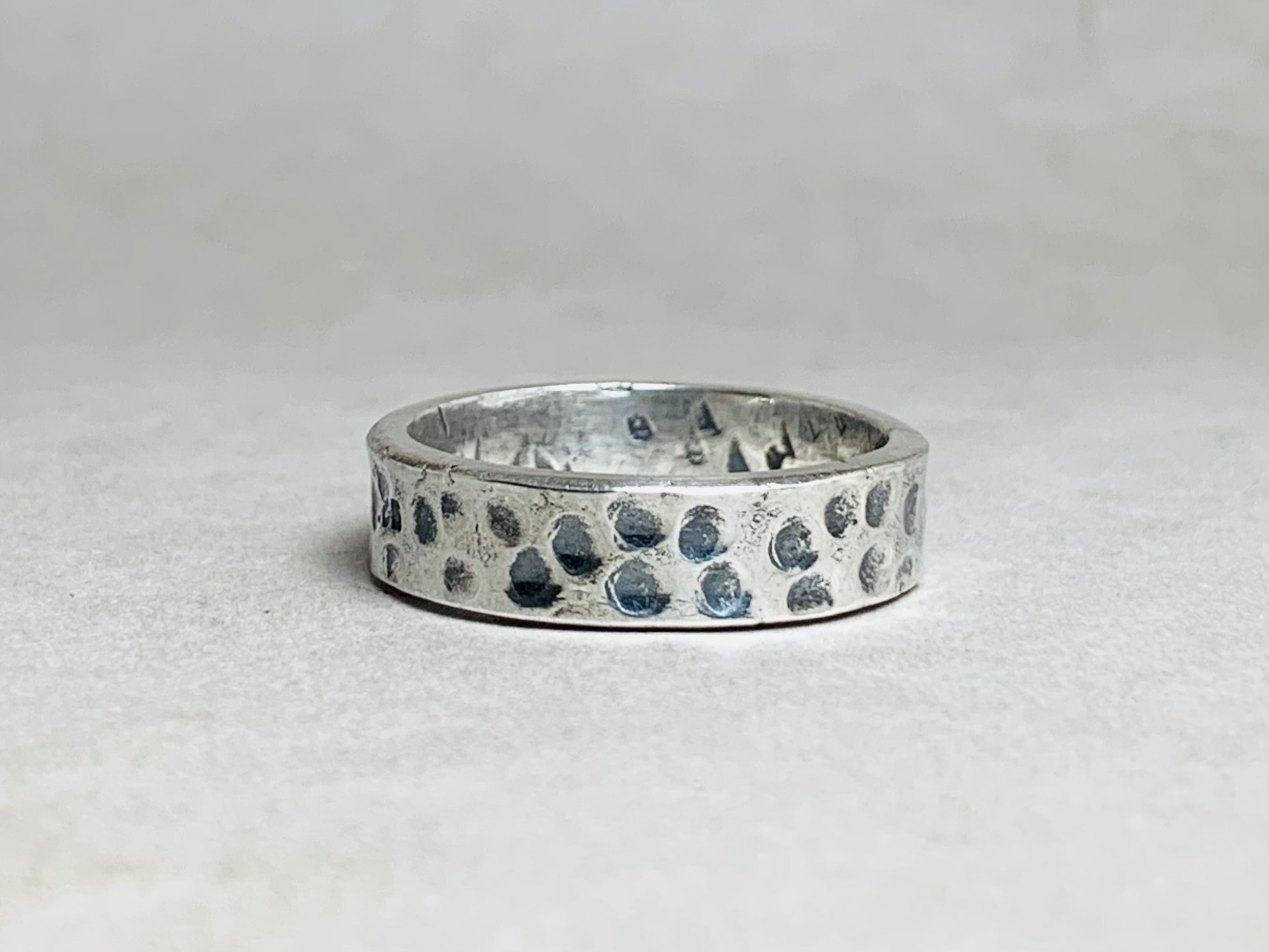 Gehämmerter Bandring 925er Silberring Unisex Statement Ring Handgemachter Silberring Alltagsring Schwerer Ring Geschenk für Sie