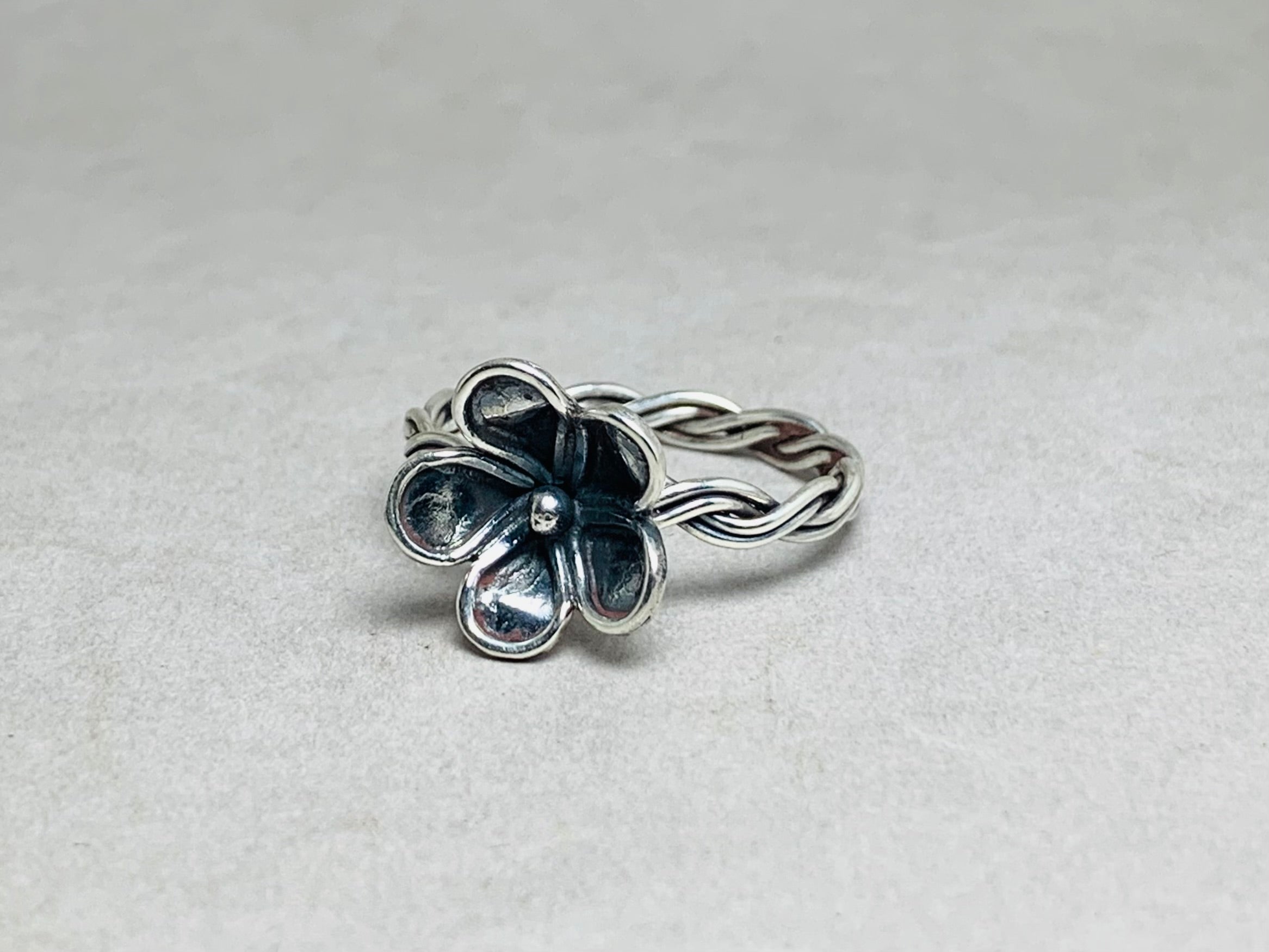 Silberner Blumenring 925 Sterling Silber Ring Statement Ring Boho Minimalistischer Ring Zierlicher Handgemachter Ring Sonnenblumenring