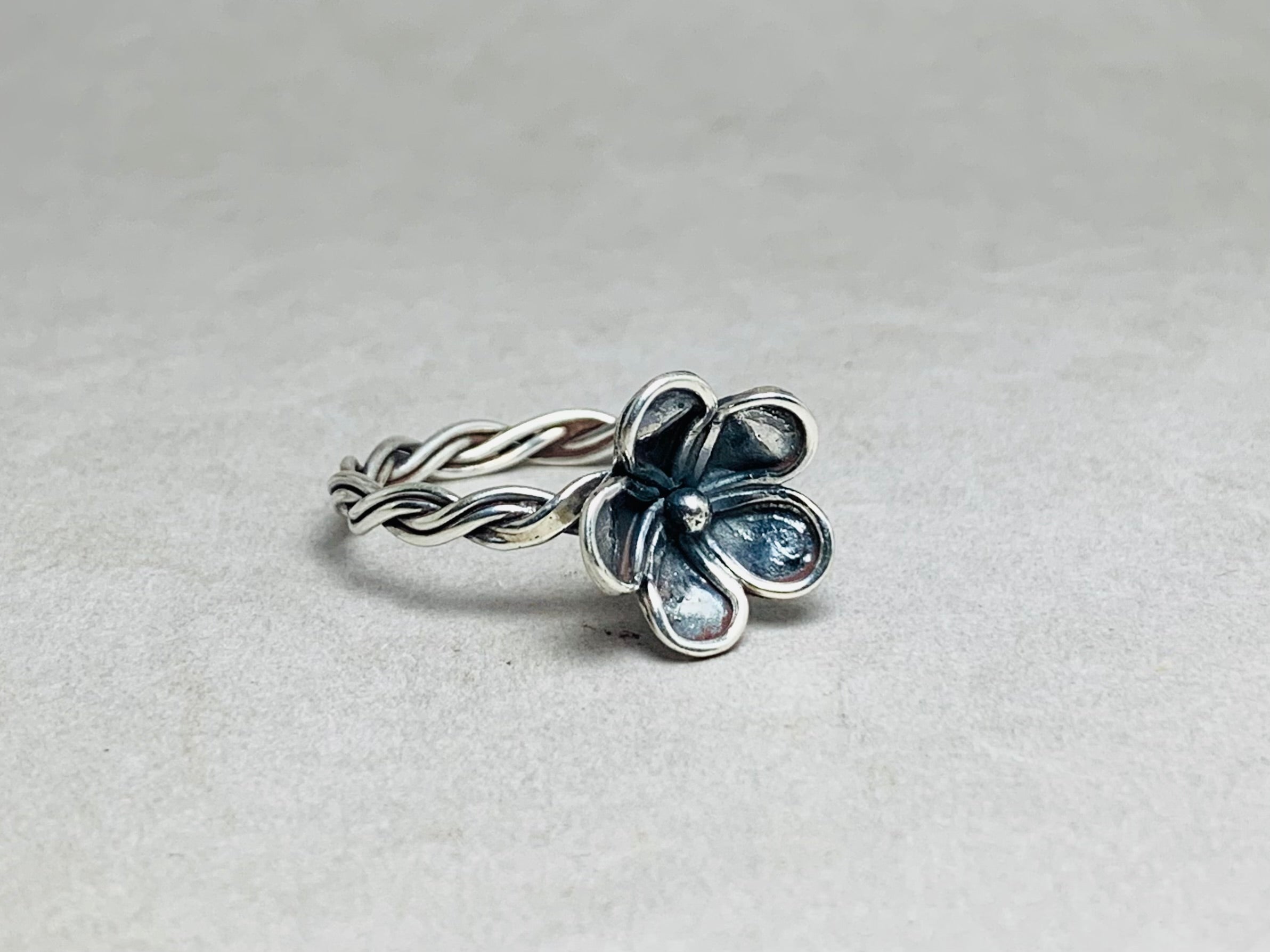 Silberner Blumenring 925 Sterling Silber Ring Statement Ring Boho Minimalistischer Ring Zierlicher Handgemachter Ring Sonnenblumenring