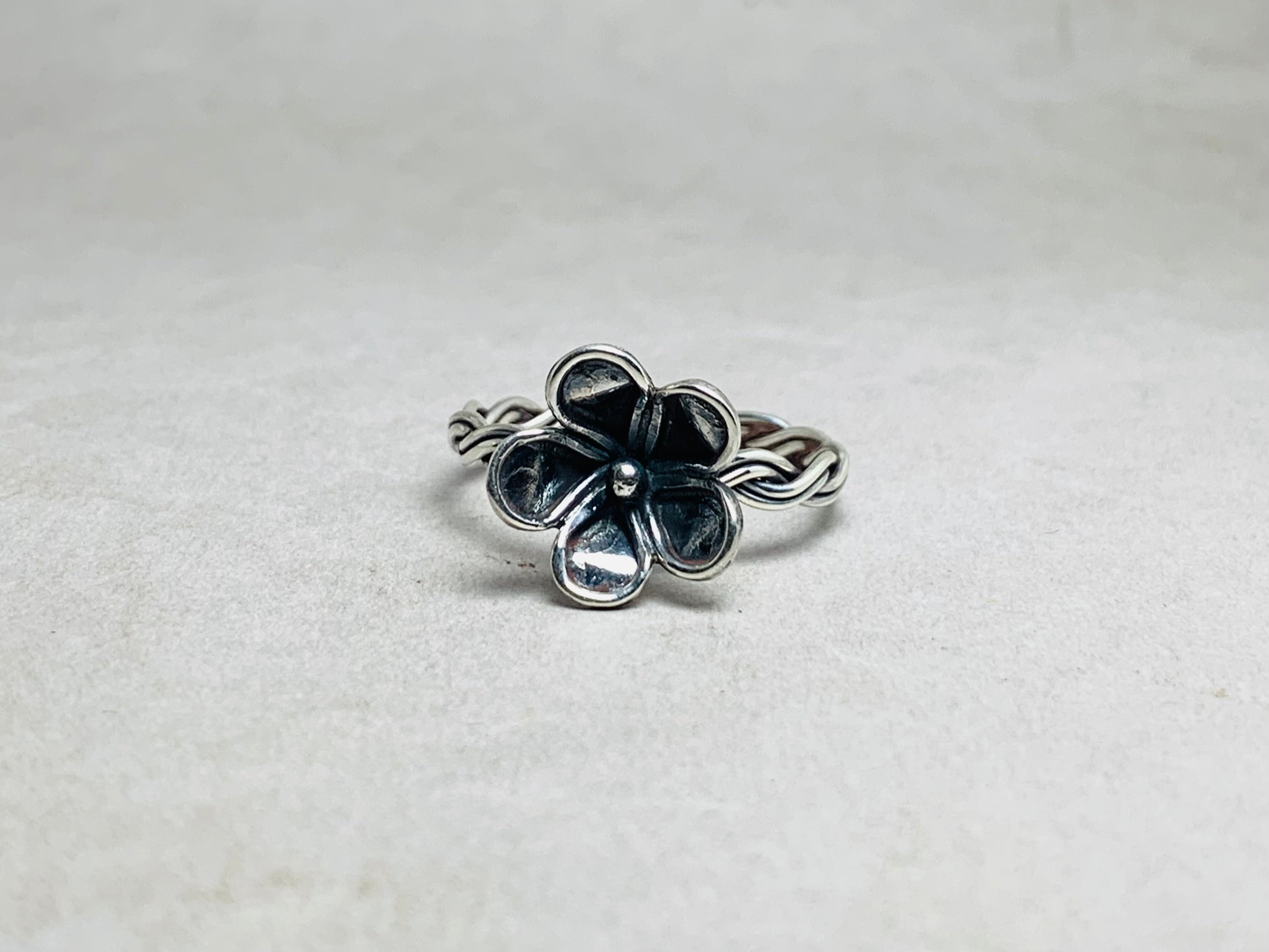 Silberner Blumenring 925 Sterling Silber Ring Statement Ring Boho Minimalistischer Ring Zierlicher Handgemachter Ring Sonnenblumenring