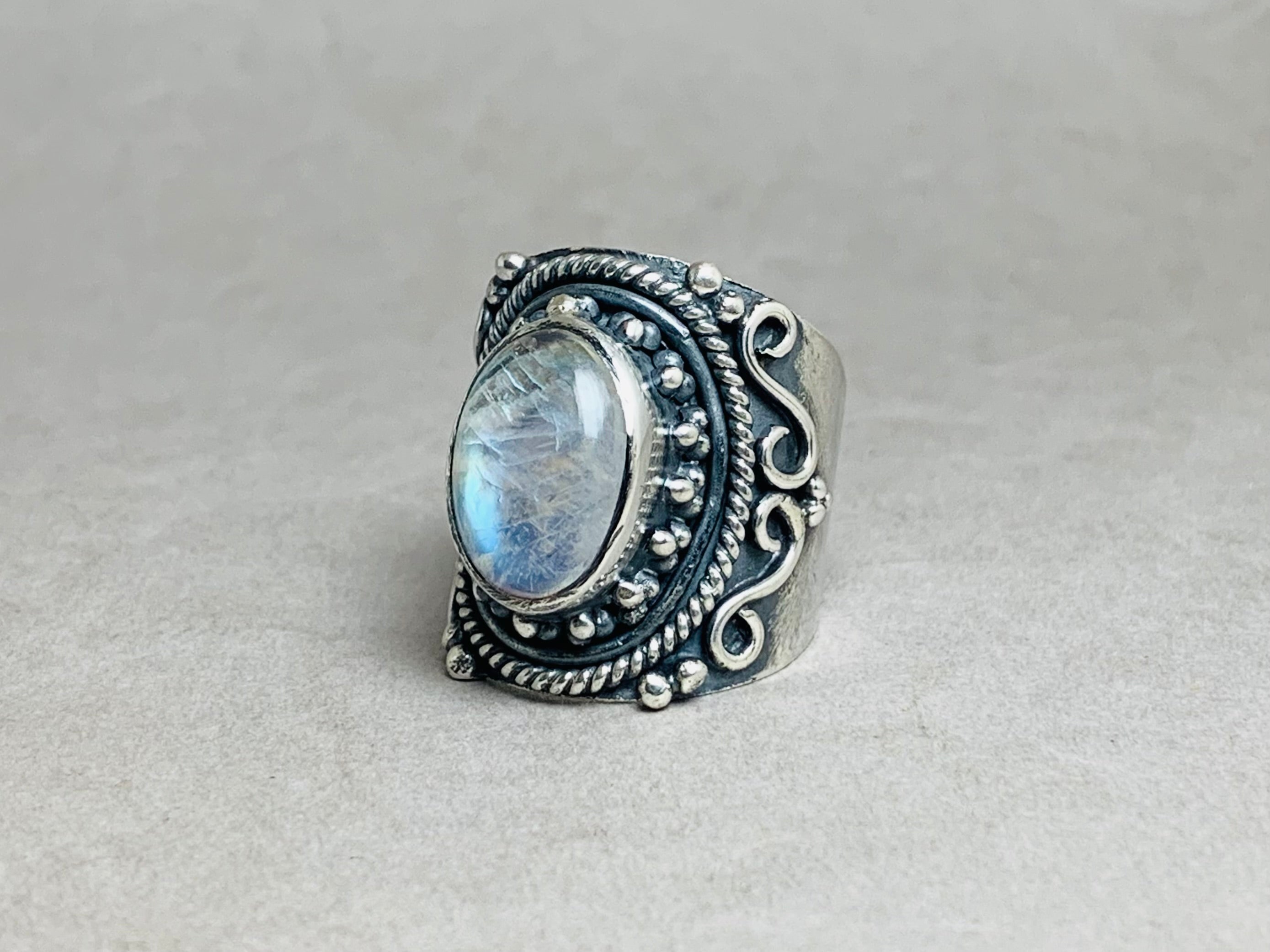 Mondstein Boho Ring 925 Sterlingsilber Ring Statement Ring Regenbogen Mondstein Juni Geburtsstein Geschenk für Sie