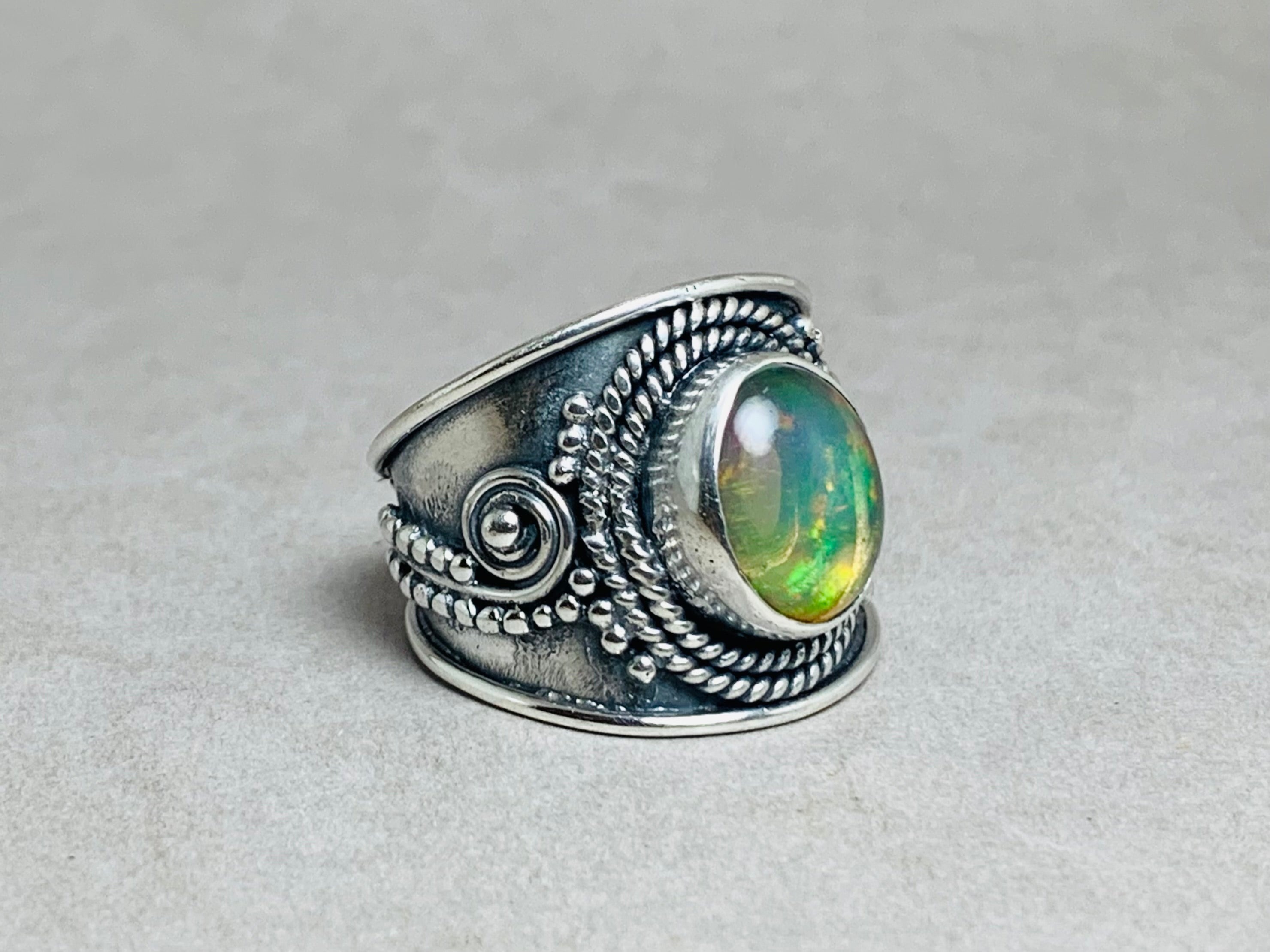 Natürlicher Opalring 925 Silber Ring Handgemachter Opal Edelstein Statement Ring Boho Opal Ring AAA+ Opal Qualität