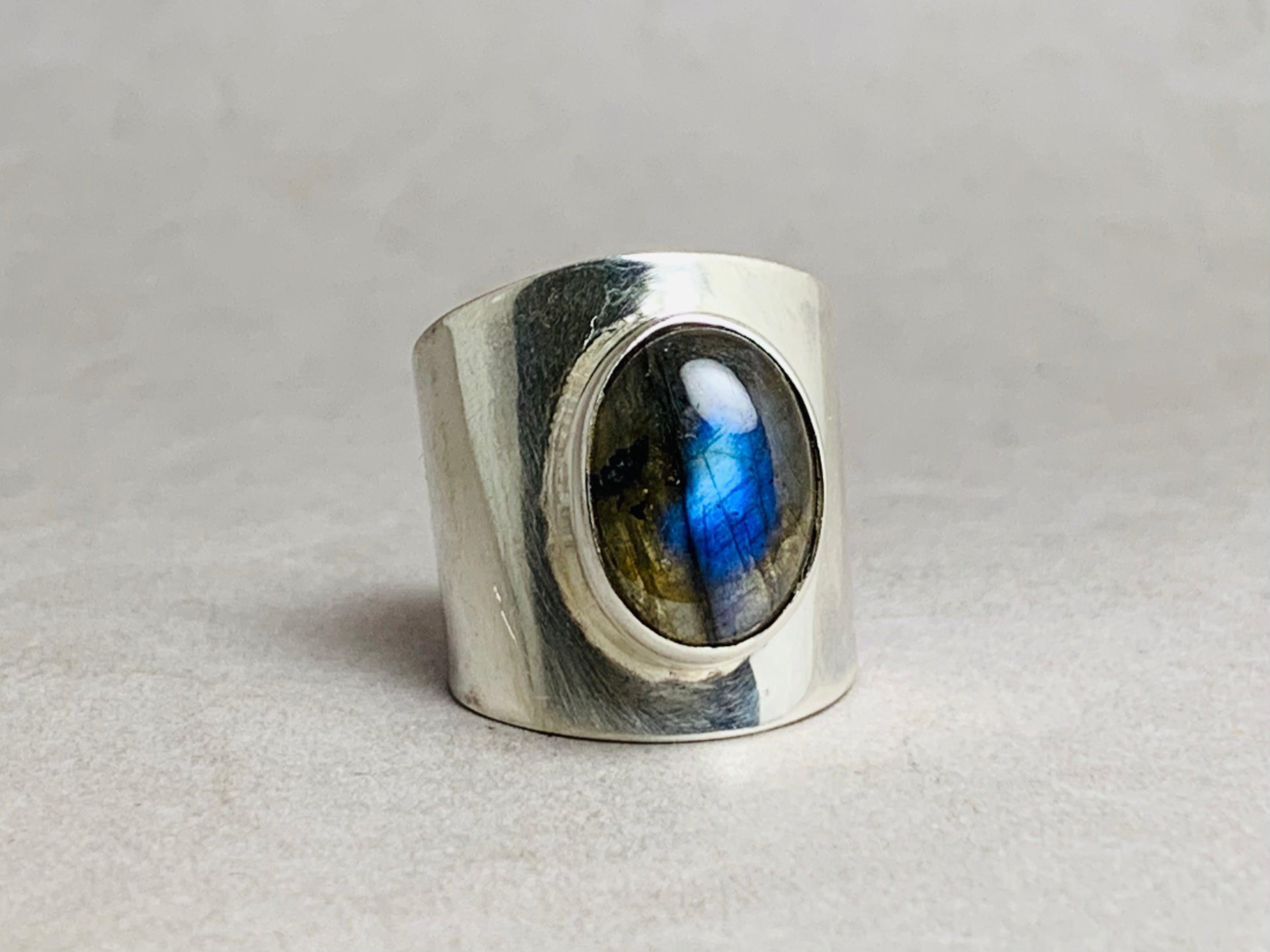 Labradorit Ring 925 Silber Ring Statement Handgemachter Ring Silberner Bandring Bohemian Ring Zigeuner Stil Ring Boho Ring